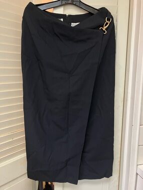Anne Klein Black Skirt with Subtle Logo Tag